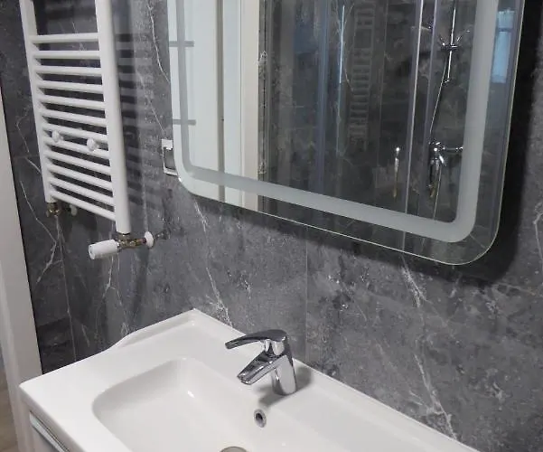 Sloneczne Tarasy Gray Dziwnówek